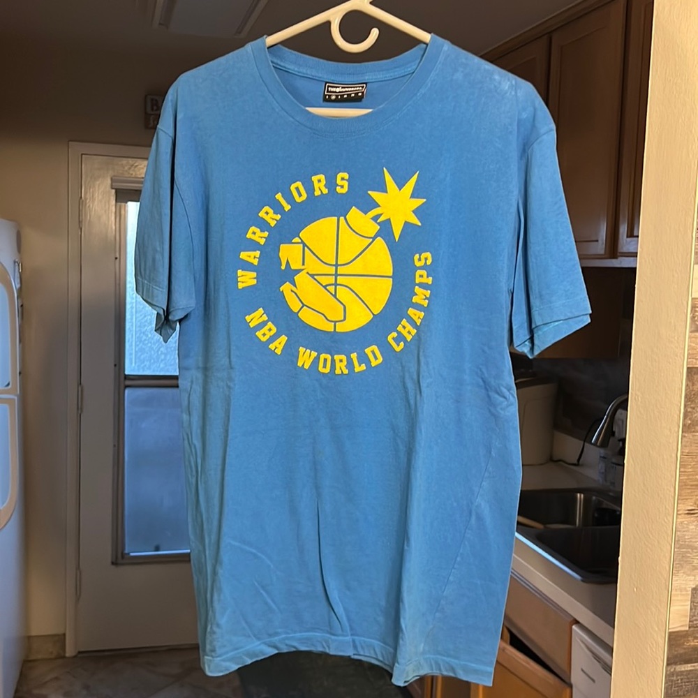 Size medium The Hundreds T-Shirt